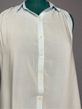 GAP Sleeveless Button Down Blouse Pacific Mist Light Blue Viscose Top Large